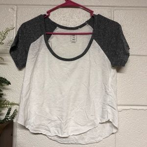 Cropped Tee